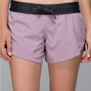 Like NEW! RARE!❤️LULULEMON Go the Distance short!